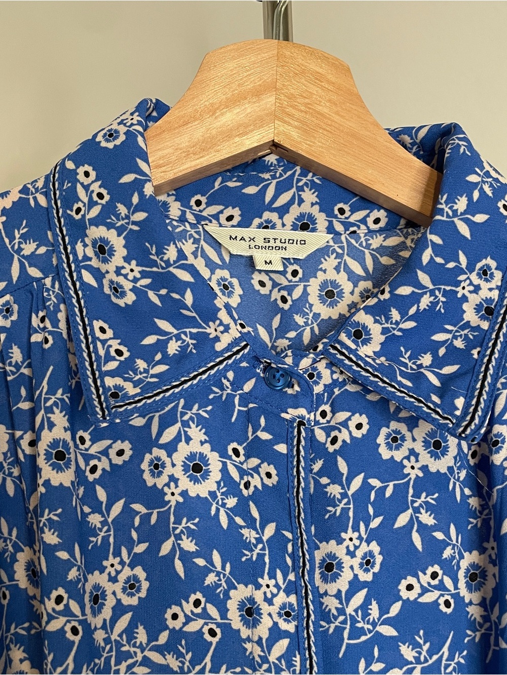 Max Studio London Blue and White Floral Button-Up Maxi Dress with Tie Waist - Picture 8 of 11